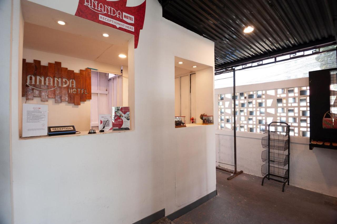Urbanview Hotel Ananda Syariah By Reddoorz Bukittinggi Exterior foto